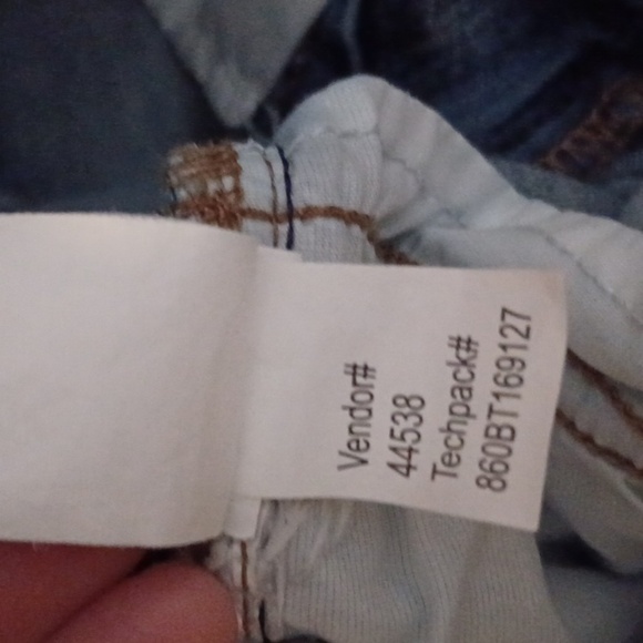 PACSUN, DISTRESSED, LOW RISE, SKINNIEST, STRETCH JEANS W24X36 - Picture 9 of 10